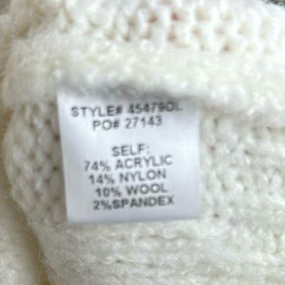 Skies Are Blue Cream Oversized Pearl Detail Cable Knit Wool Blend Sweater Sz XS - Picture 6 of 8